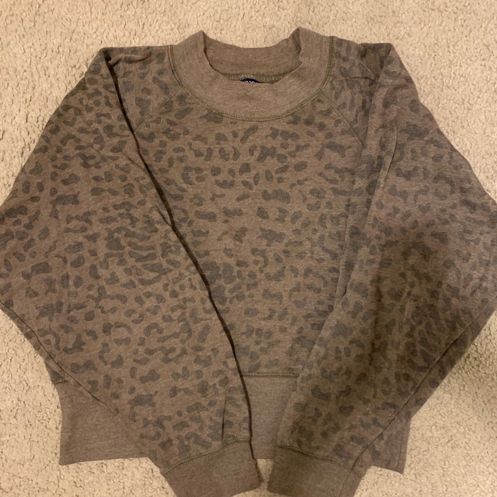 Cheetah print crewneck